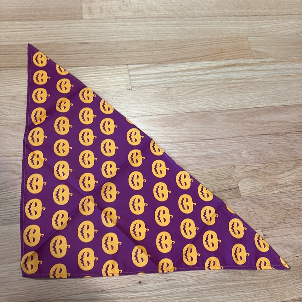 Jack-o’-lantern, Bat, “Trick or Treat” Patterned Pet Bandana Cats and Dogs